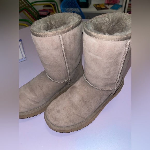 UGG Grey Classic Short Boot - Picture 2 of 7
